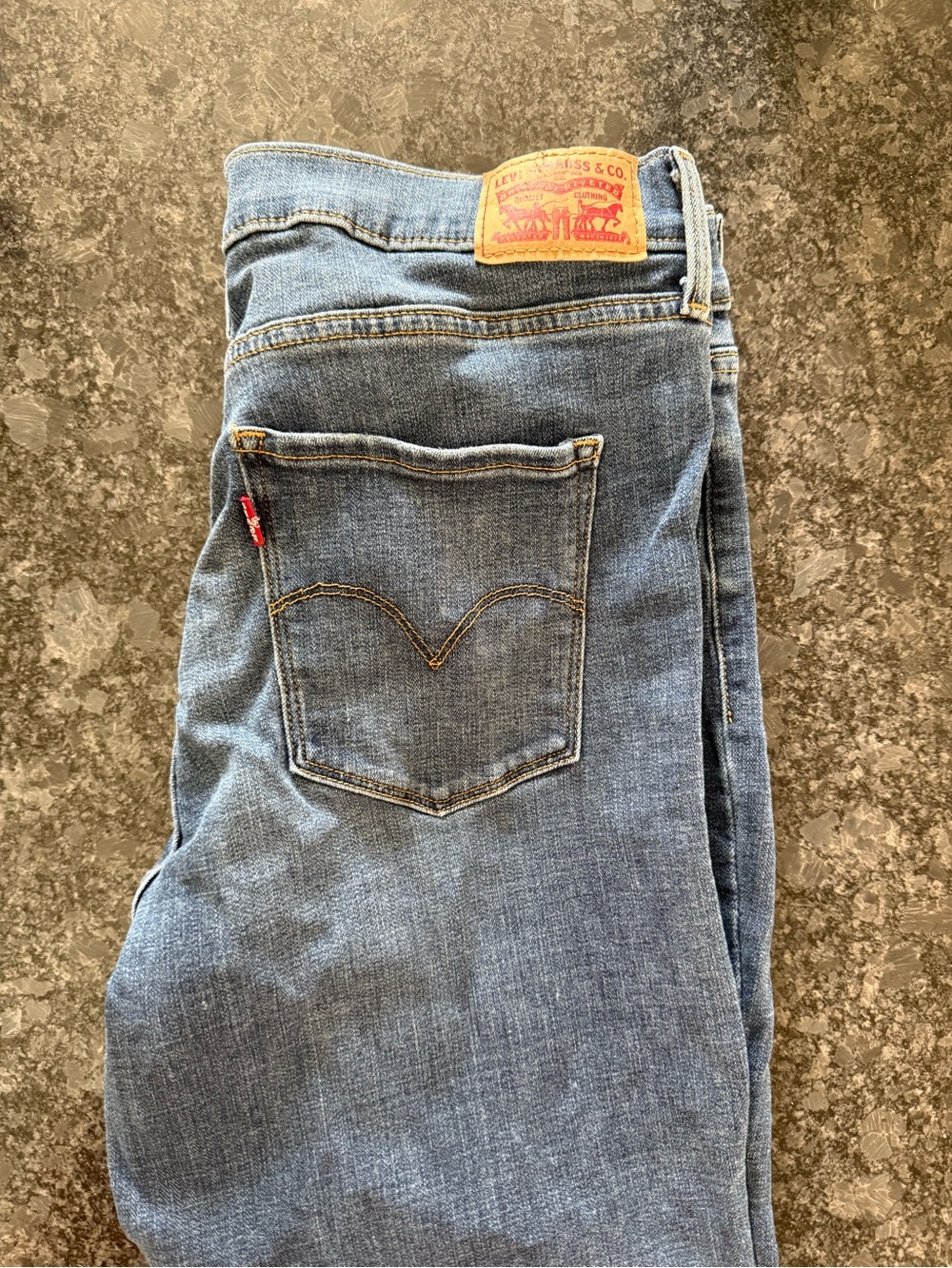 Levi's women’s Blue Denim Jeans - shaping Skinny Fit